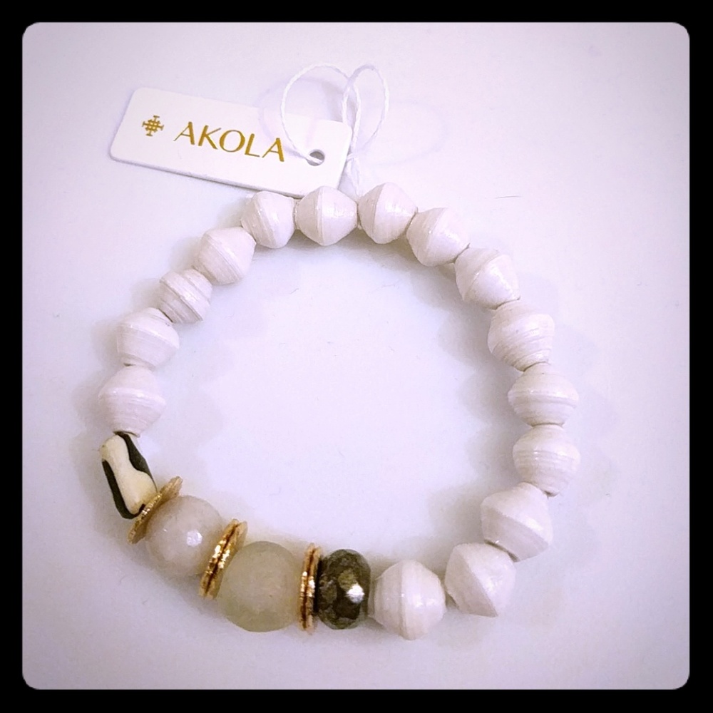 Akola bracelet! NWT! 💜